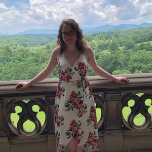 Meet your Posher, Elizabeth